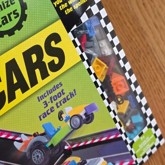 KLUTZ LEGO Race Car Kit | 10 Cars, Track, Instruction Book | STEM Boys Gift NEW - Picture 2 of 5